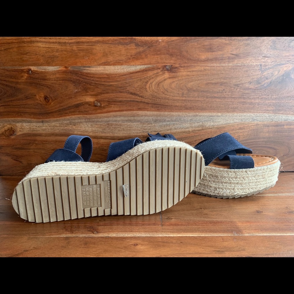 Platform Sandals - Picture 2 of 2